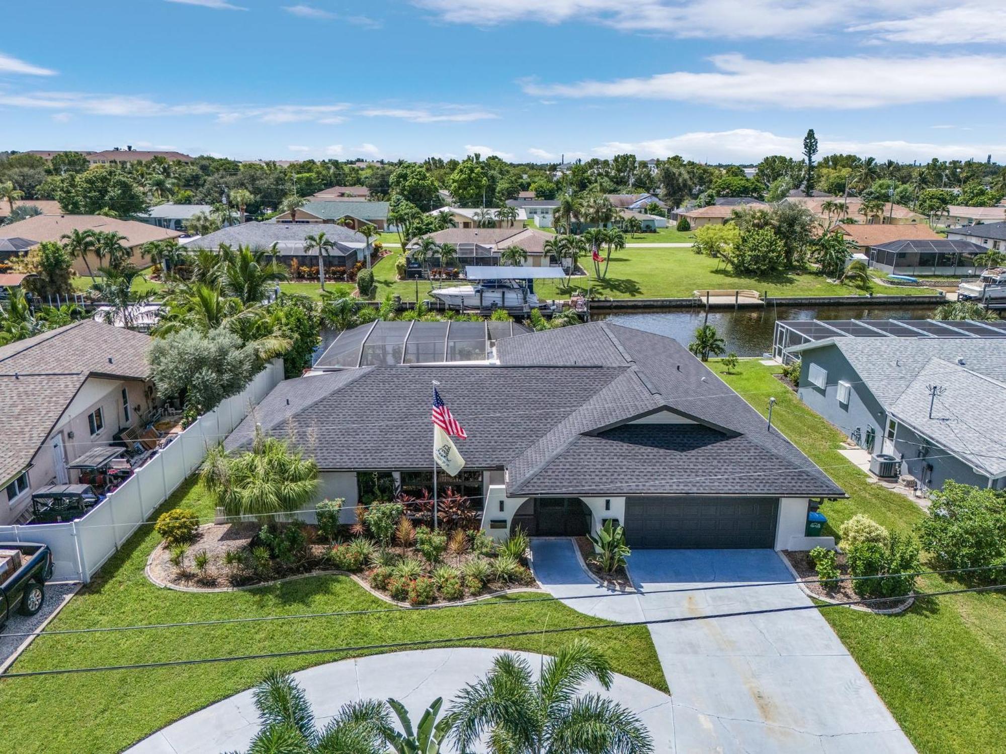 Gulf Access, Kayaks, Heated Pool - Cape By The Ocean - Roelens Villa Cape Coral Exterior photo