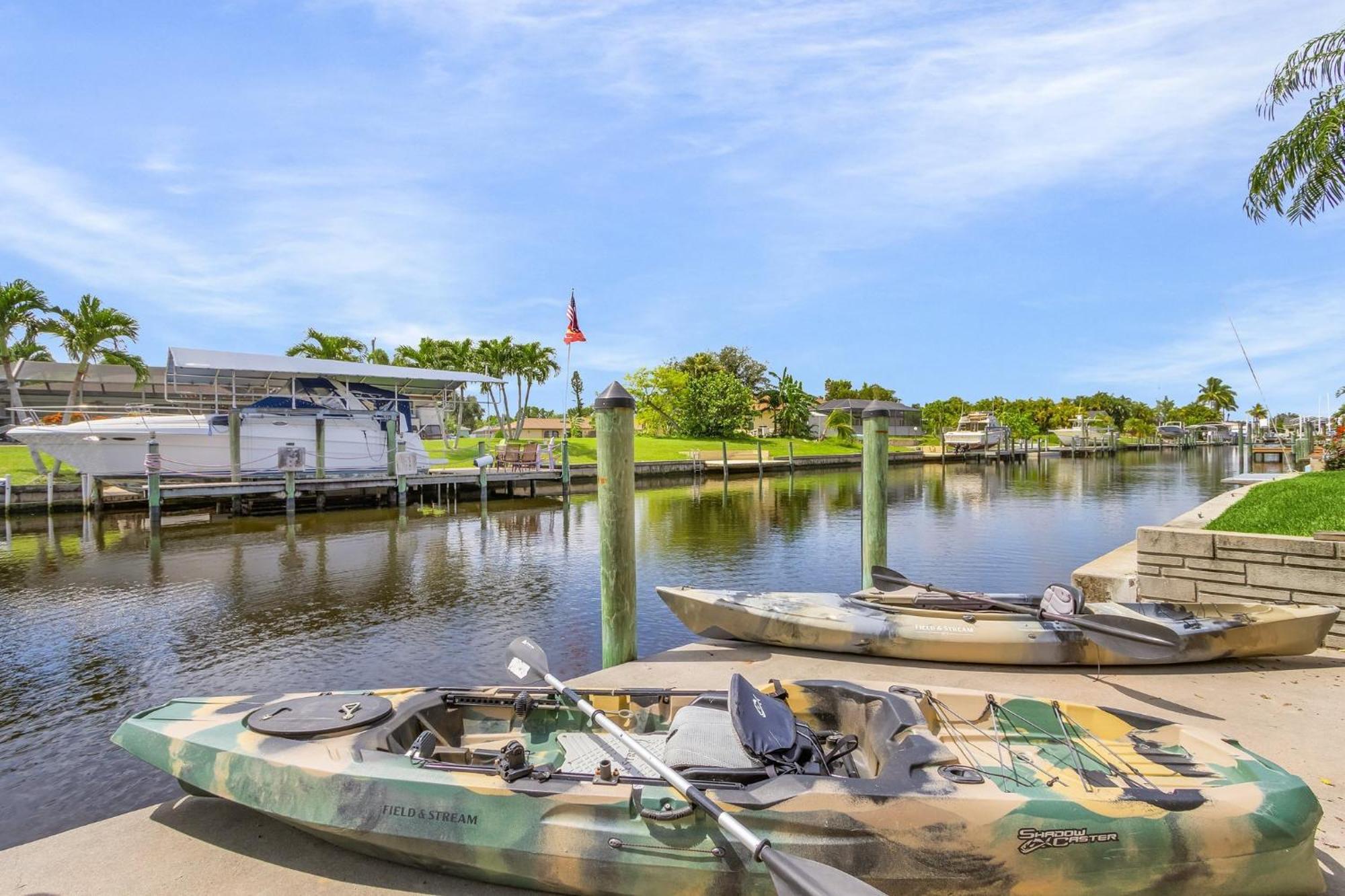 Gulf Access, Kayaks, Heated Pool - Cape By The Ocean - Roelens Villa Cape Coral Exterior photo